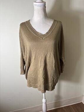 Estheme Paris Olive Green Lightweight Batwing Short Sleeve Pullover Sweater Sz M